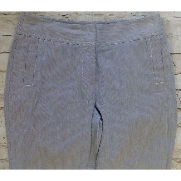 Rafaella Women's Pants Size 8 Seeer Sucker Capri  Black White stripes stretch - Picture 2 of 7